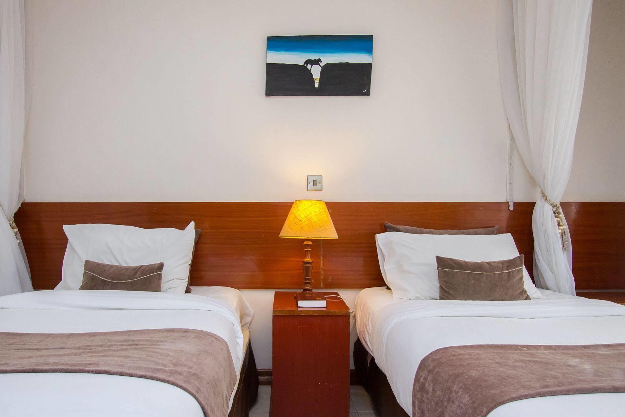 Victoria Comfort Inn Kisumu Ngoại thất bức ảnh