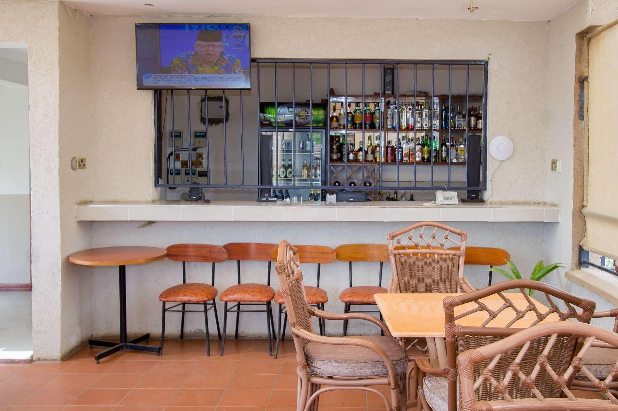 Victoria Comfort Inn Kisumu Ngoại thất bức ảnh